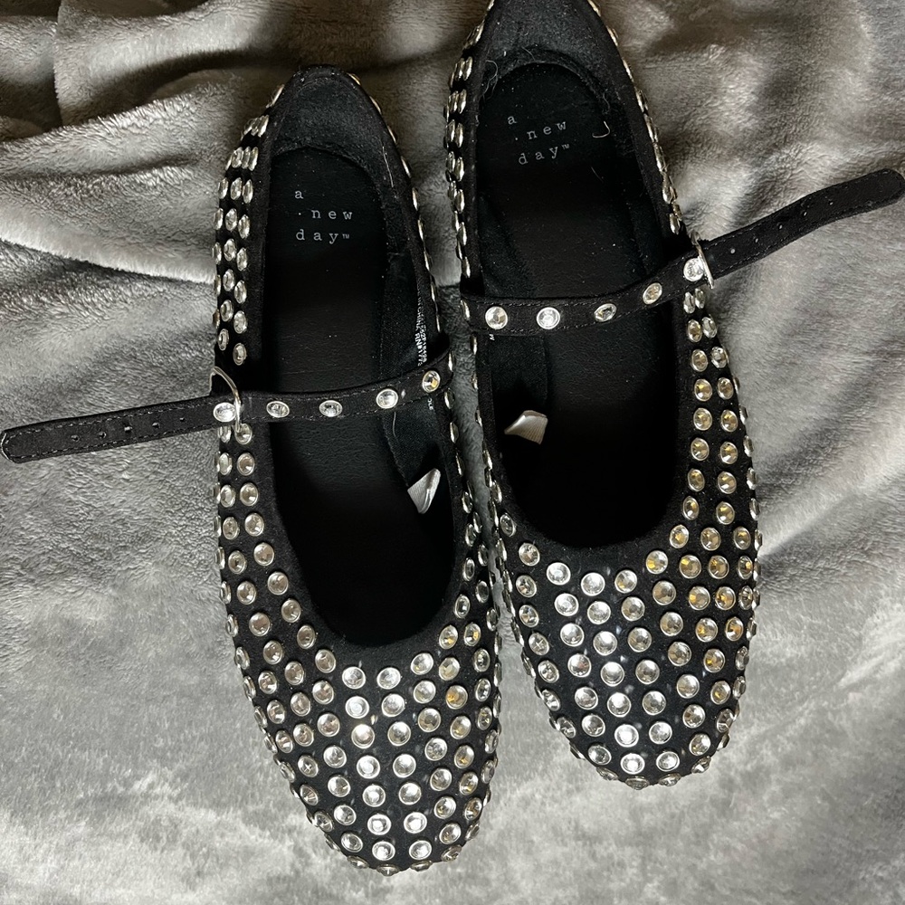 Mary Jane flats allover studded.